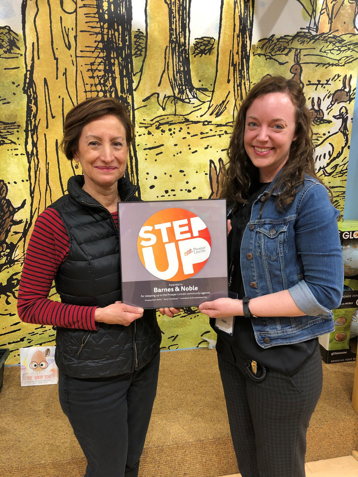 Barnes and Noble receives Step Up Award